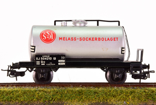 Märklin 4528 – Mineralöl-Kesselwagen SSA MELASS-SOCKERBOLAGET der SJ 