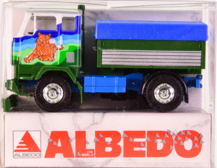 Albedo (1:87) – Volvo Pritsche TIGER 