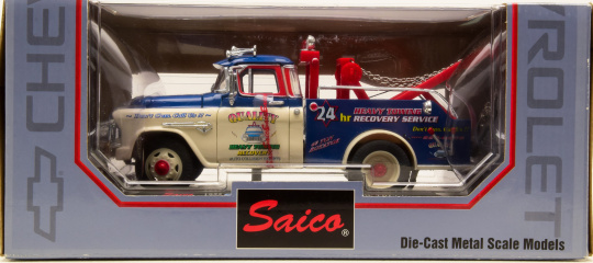 Saico DP8003W (1:24) – Chevrolet Cameo Tow Truck, 1955 