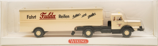 Wiking 891 38 37 – Krupp Titan Koffer-Sattelzug Fulda Reifen 
