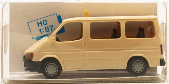 Rietze 30521 (1:87) – Ford Transit Bus, Taxi 