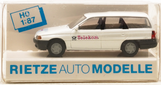 Rietze 30482 (1:87) – Opel Astra Kombi, Telekom 