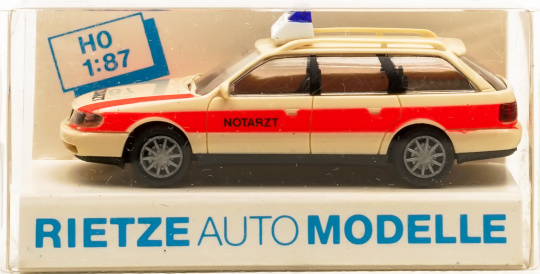Rietze 50661 (1:87) – Audi A6 Avant, Notarzt 