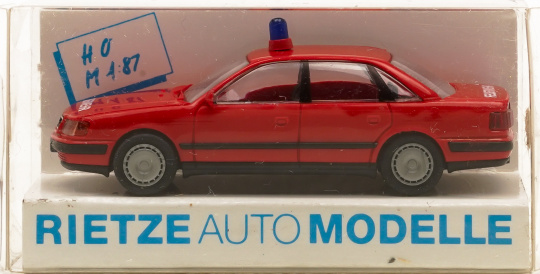 Rietze 50420 (1:87) – Audi 100, Feuerwehr 