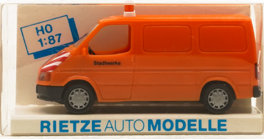 Rietze 30770 (1:87) – Ford Transit, Stadtwerke 