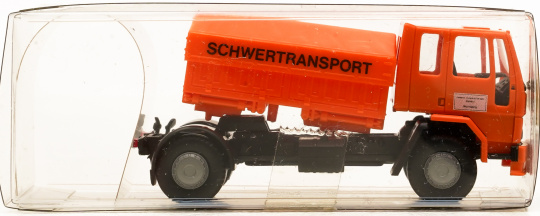 Rietze 60112 (1:87) – Ford Cargo Zugmaschine Schwertransport 