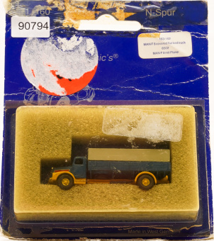 Marks 6502 (1:160) – MAN F8 Pritsche mit Plane, Metallmodell 