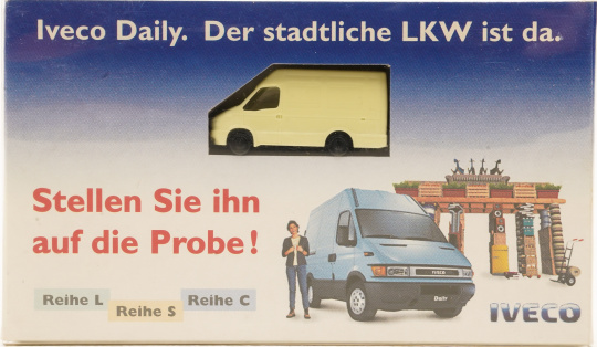 Rietze (1:160) – Iveco Daily, creme 