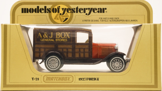 Matchbox Y-21 – Ford A, A&J Box, 1927 