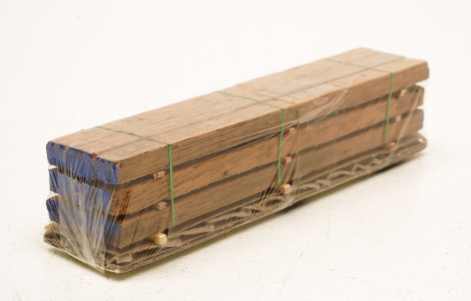 Ladegut (H0) – 1x Holzstapel, Echtholz, Länge 12 cm 
