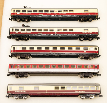 Fleischmann (N) – 5-teiliges Personenwagen-Set der DB 