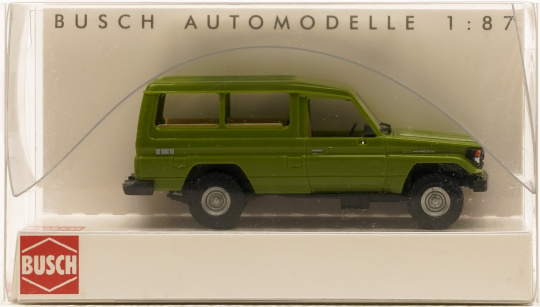 Busch 43556 (1:87) – Toyota Land Cruiser HZJ 78, grün 