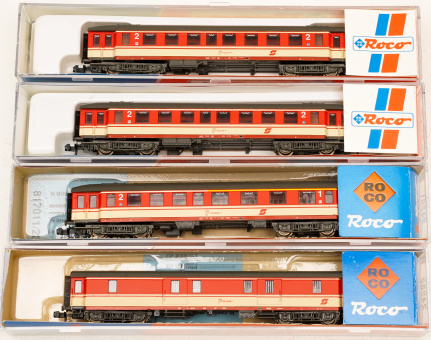 Roco 24280 (N) – 4-teiliges Eilzugwagen-Set Jaffa-Lackierung der ÖBB 