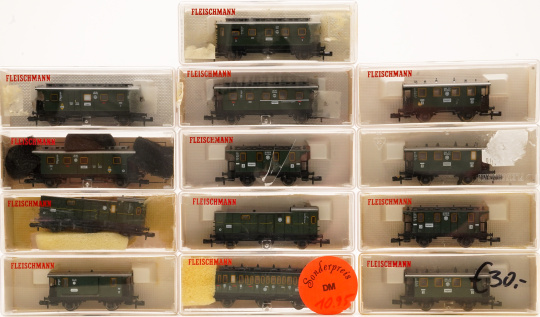 Fleischmann 8052 (N) – 13-teiliges Nahvehrswagen-Set der DRG 