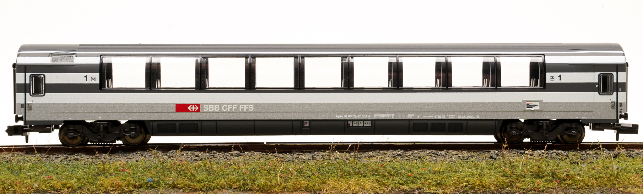 Gebrauchtemodellbahn | Minitrix 18441 – 1. Klasse EuroCity